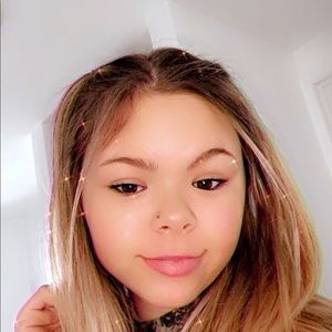 Meet your Posher, Ava